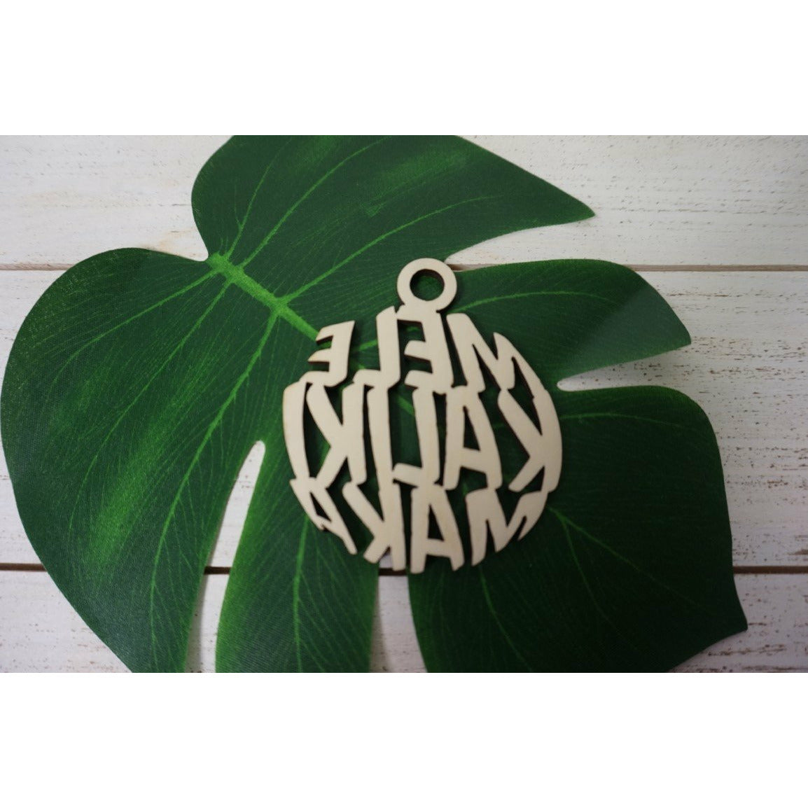 Mele Kalikimaka Circle Keepsake Ornament