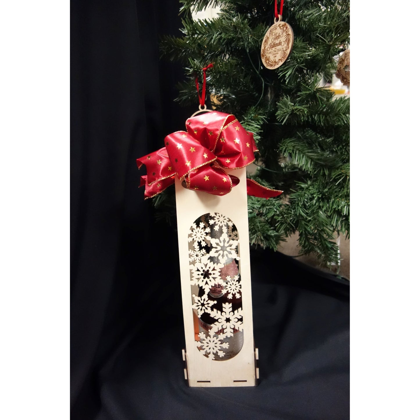 Holiday Snowflake Wine Carrier