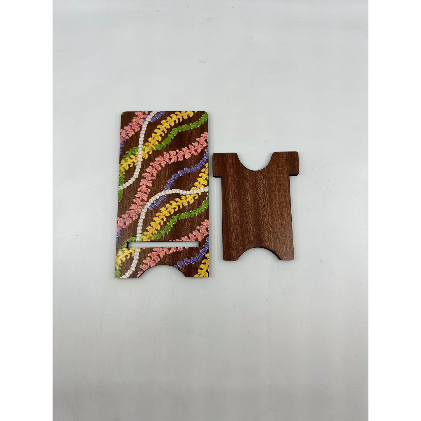 Laser Cut Sapele Plywood Phone Stand - Wavy Lei