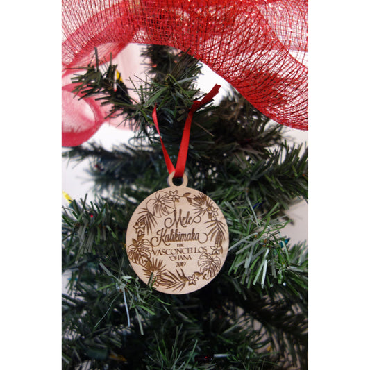 *CUSTOM ORDER* Holiday Wreath Family Ornament